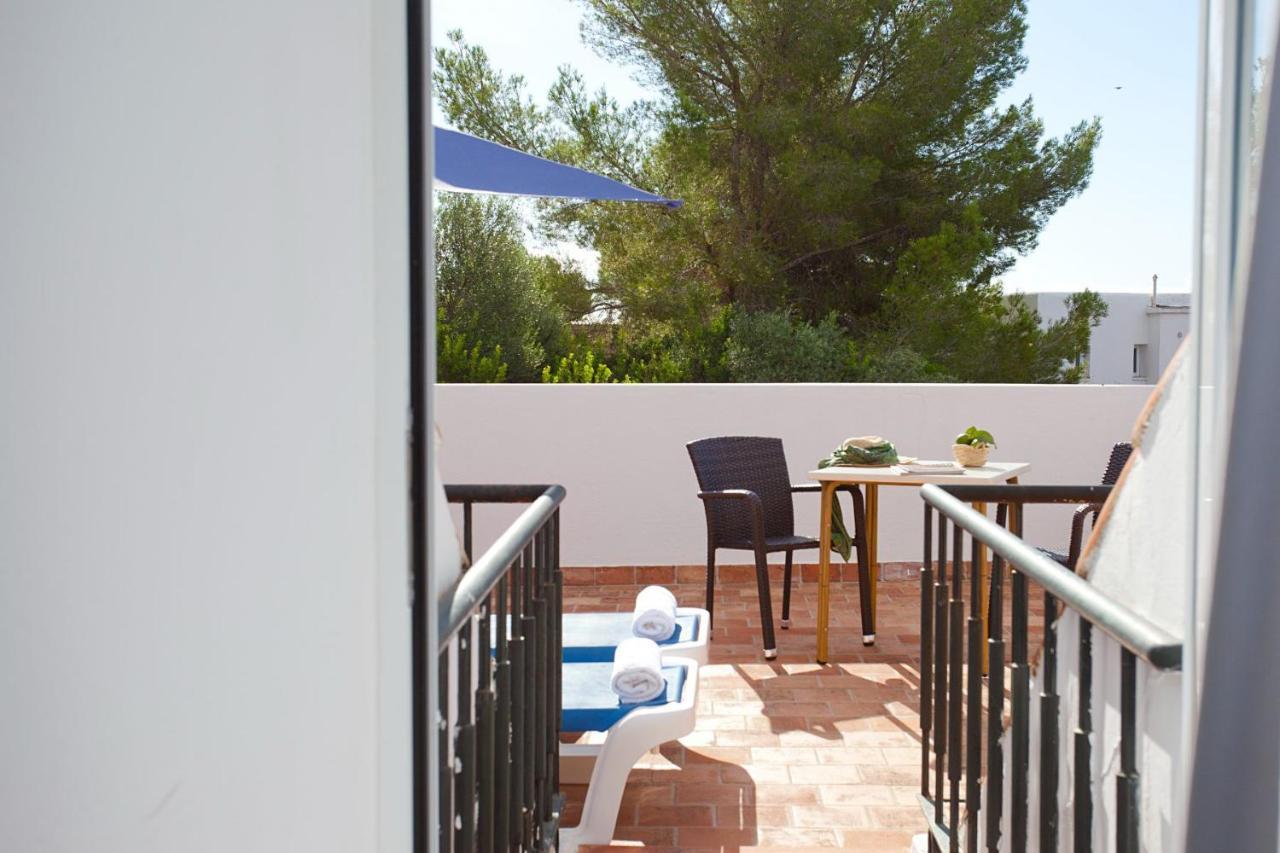 Apartamentos Cala Murada Tennis Exterior photo