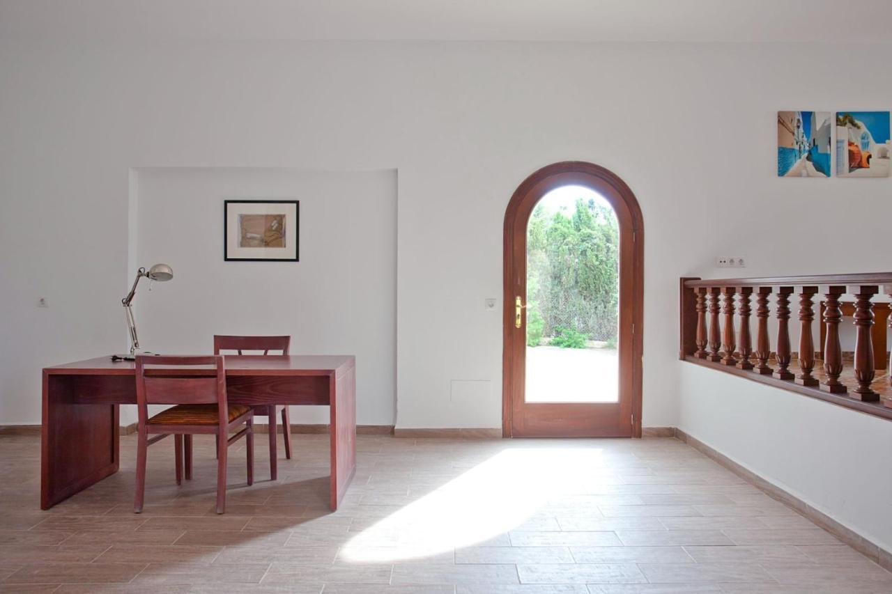 Apartamentos Cala Murada Tennis Exterior photo
